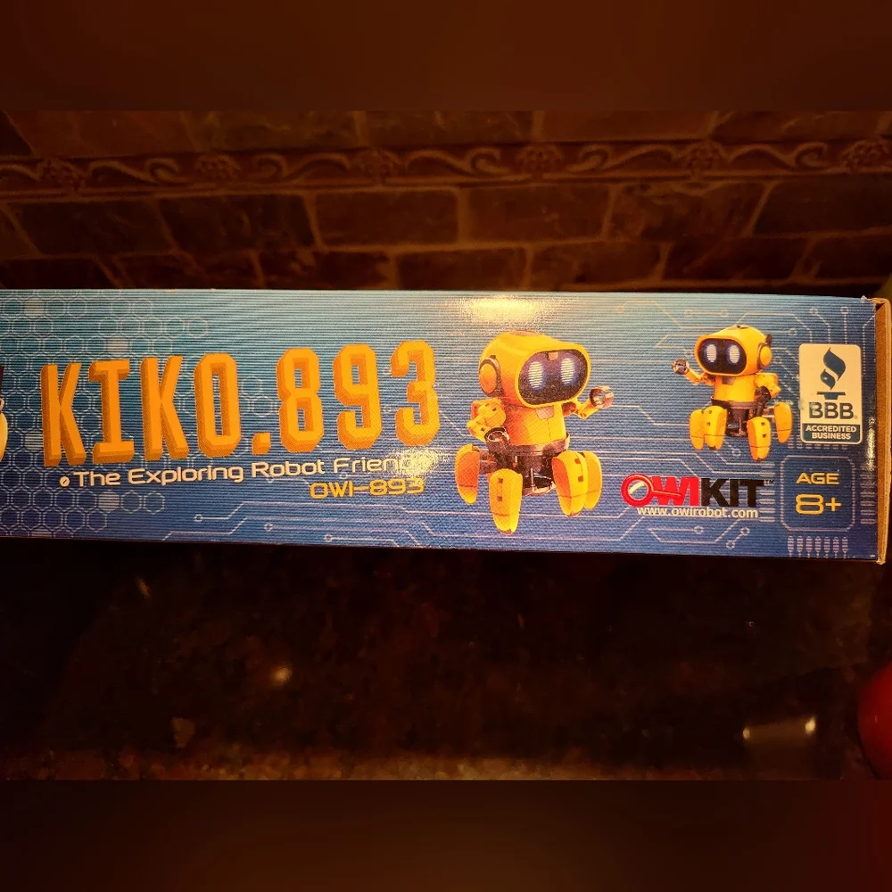 RobotiKits KIKO.893 Interactive Yellow Robot